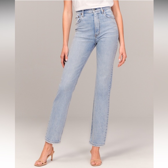 Abercrombie & Fitch Denim - Ultra High Rise Ankle Straight Jean